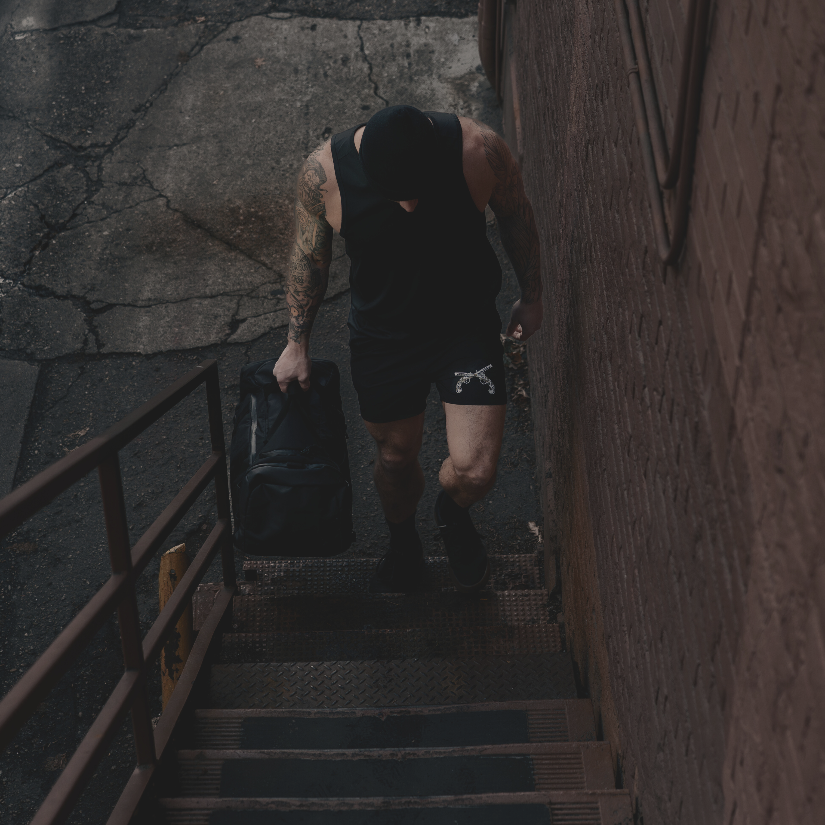 LINEAR x 13TH CRYPT SHORT (LINED)